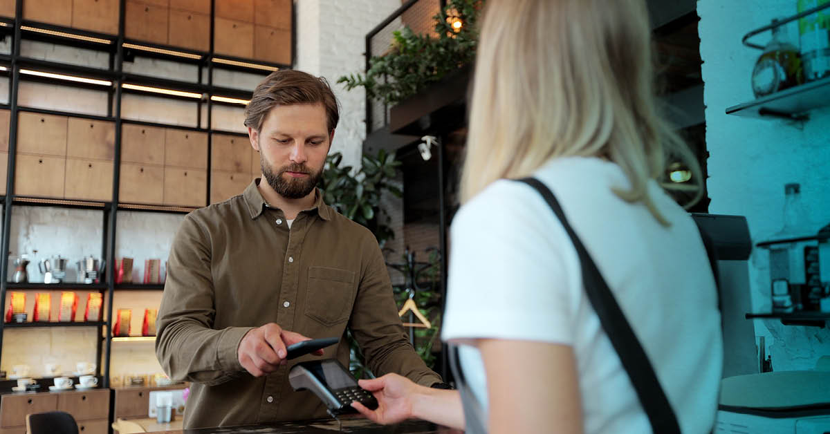 Digitális átállás a KKV szektorban: a bankfüggetlen POS terminálok előnyei